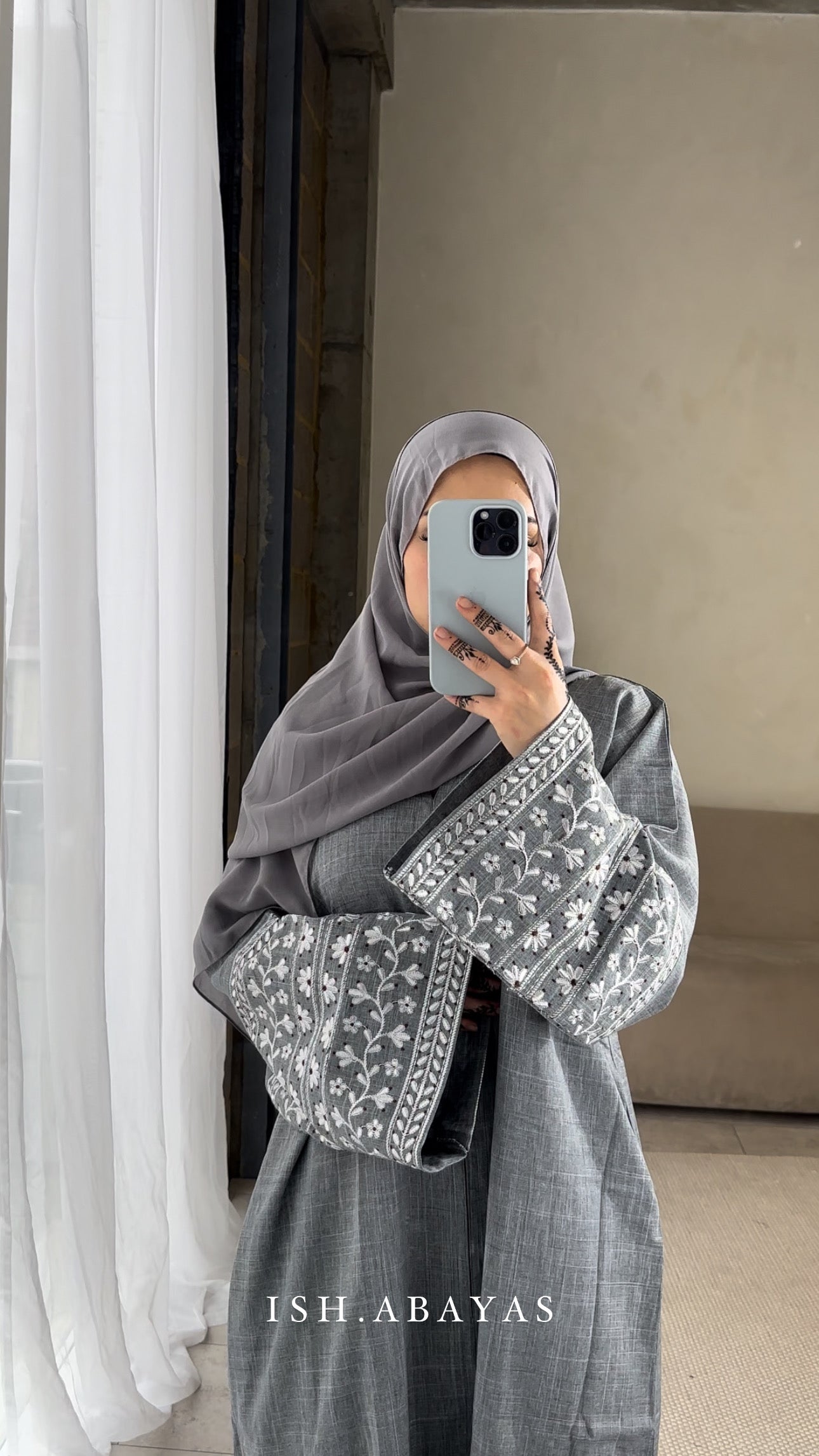 PRE-ORDER Aisha Abaya grey