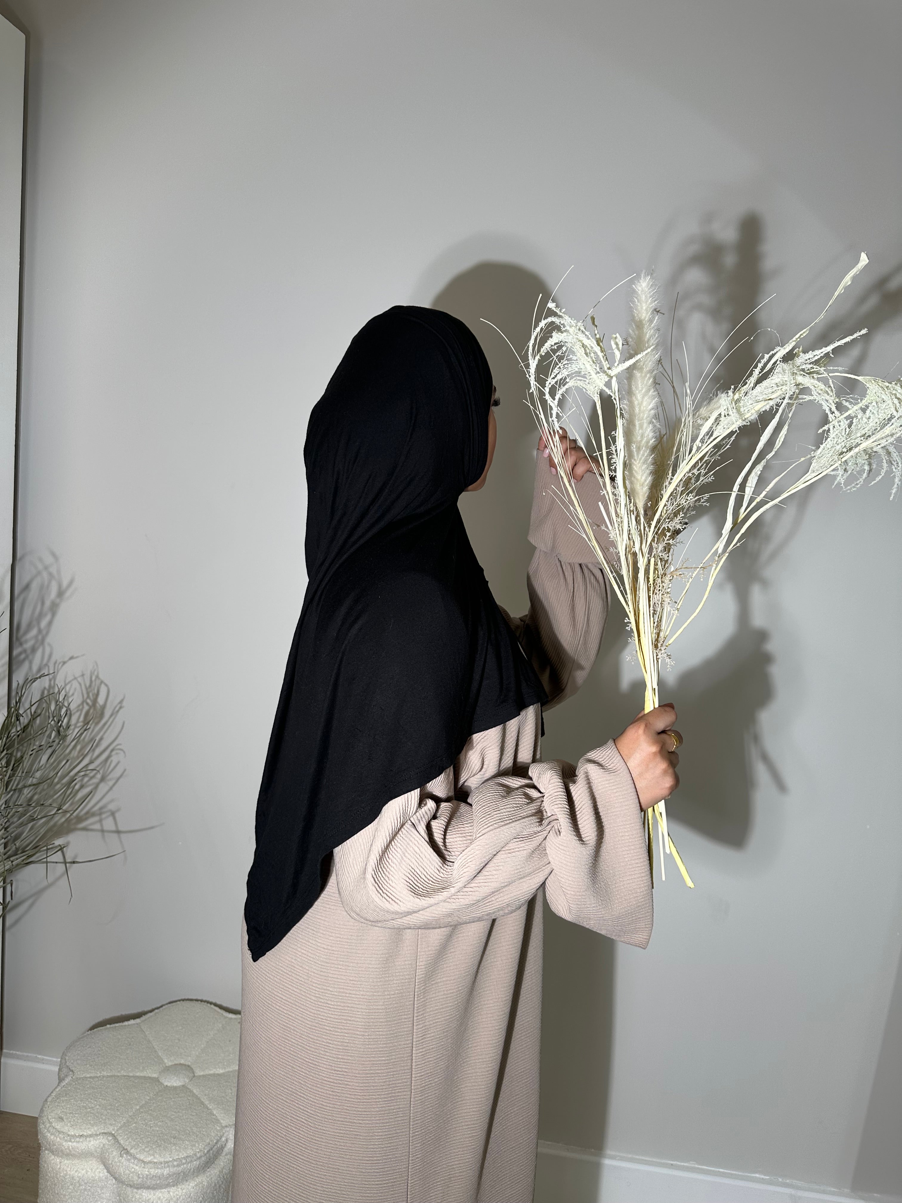 Sumayyah NUDE Abaya (ribbed ,poet sleeves)