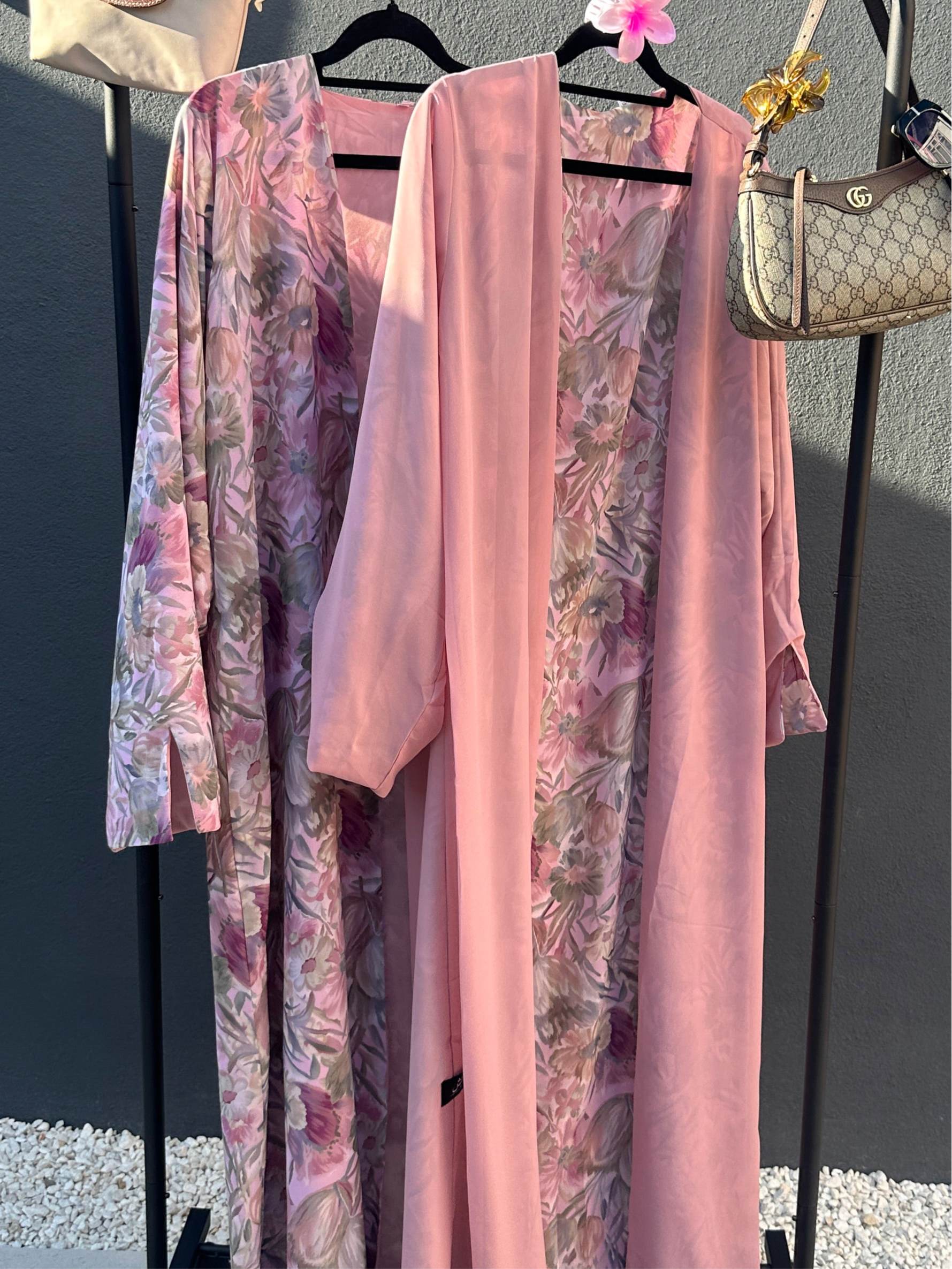 Warda Reversible Abaya