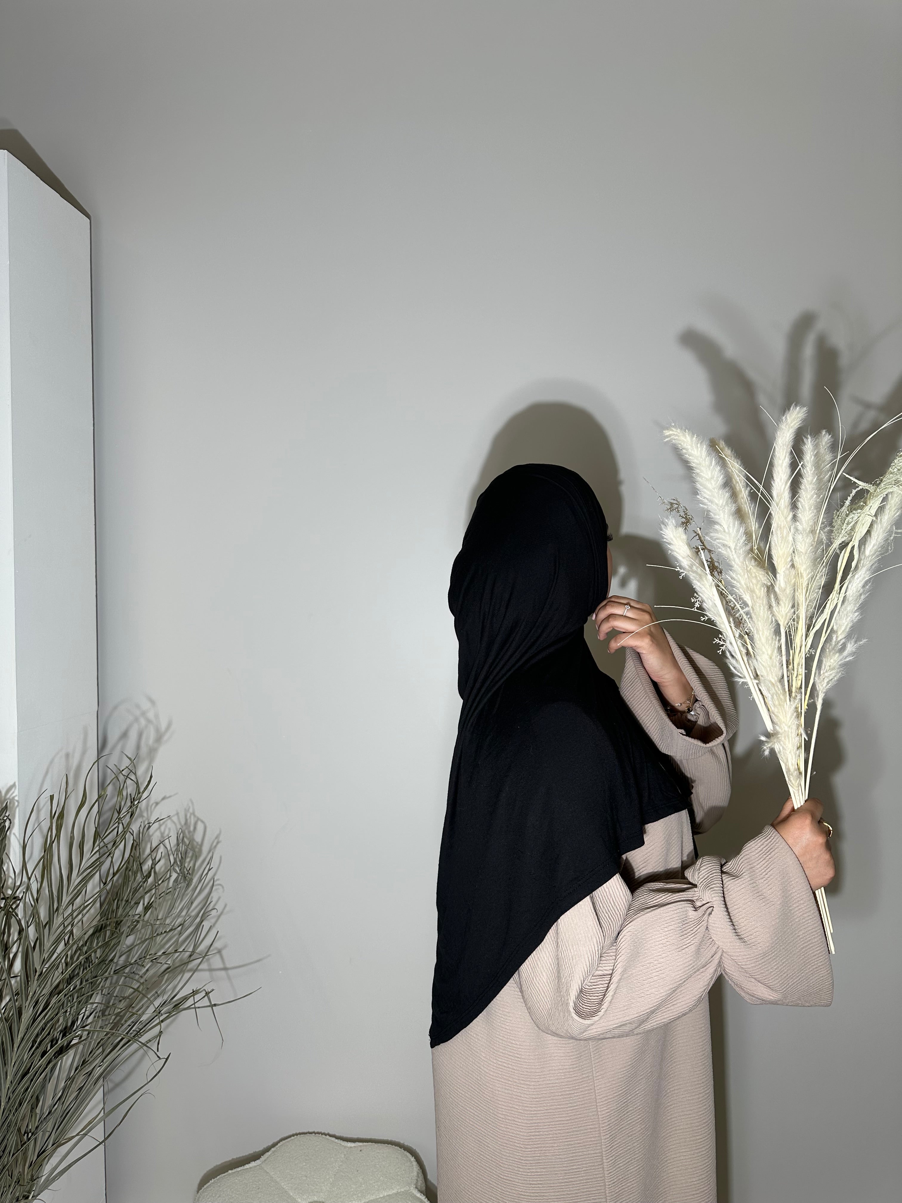Sumayyah NUDE Abaya (ribbed ,poet sleeves)