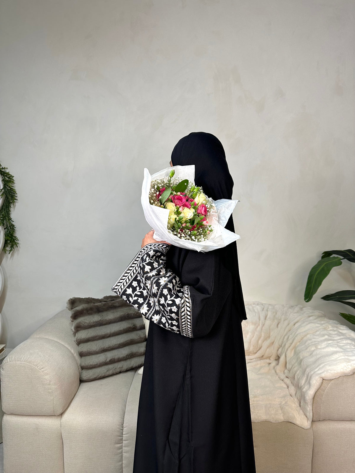 Aisha Abaya Black