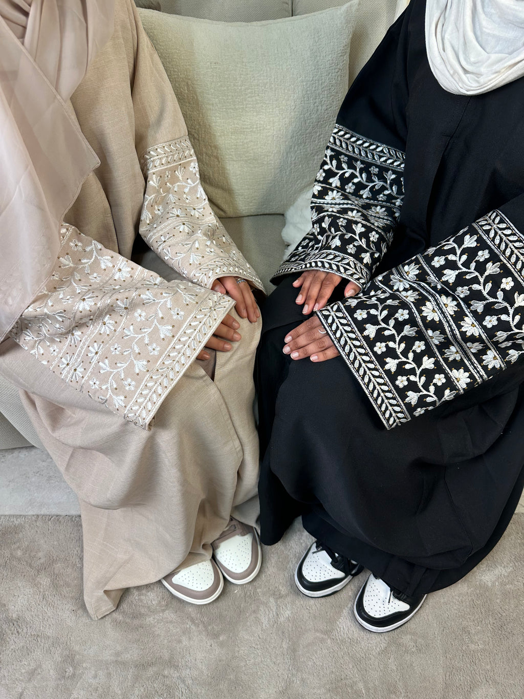 Aisha Abaya Black