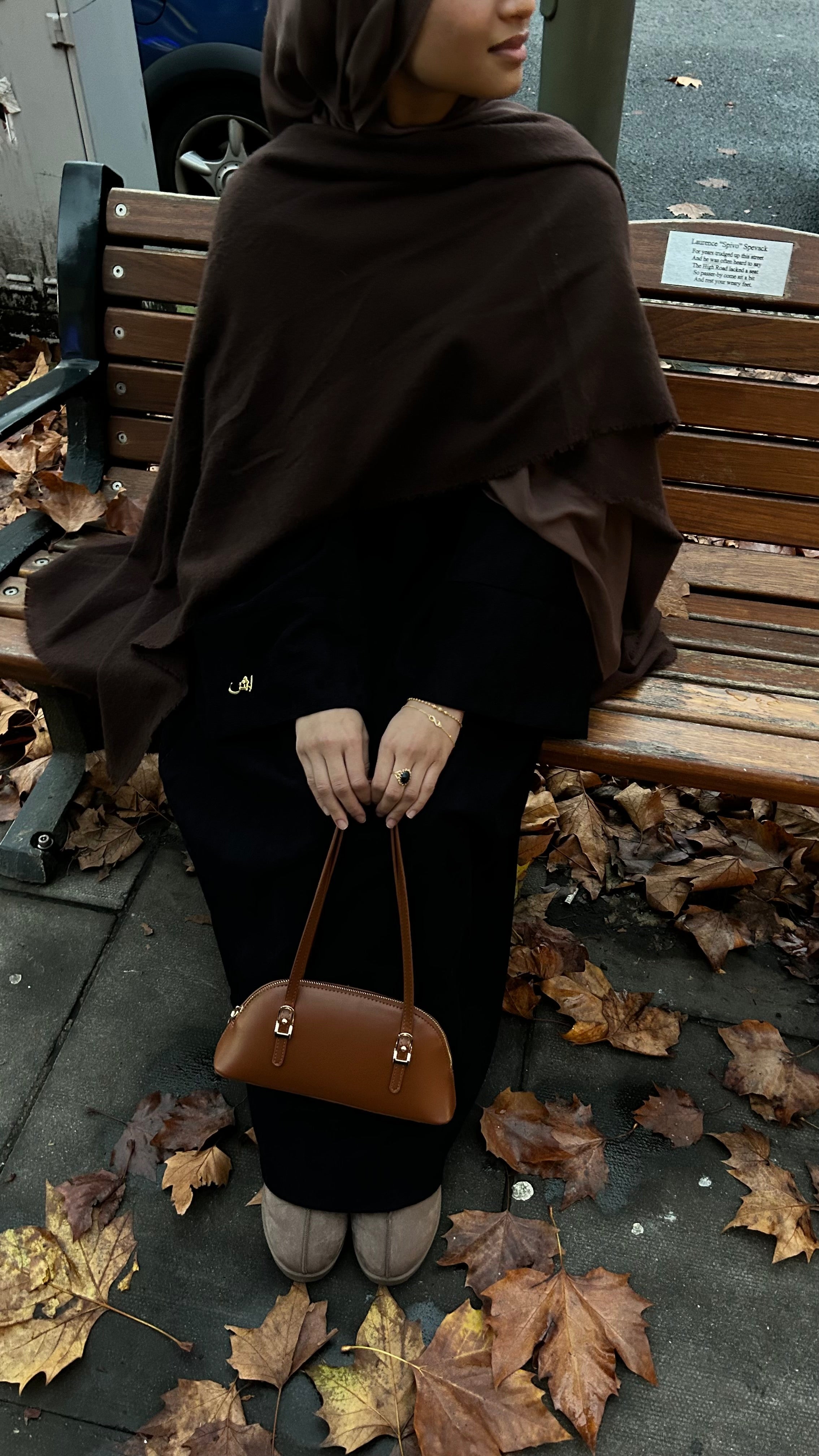 Zaytoon Corduroy Abaya with Gold Logo pin