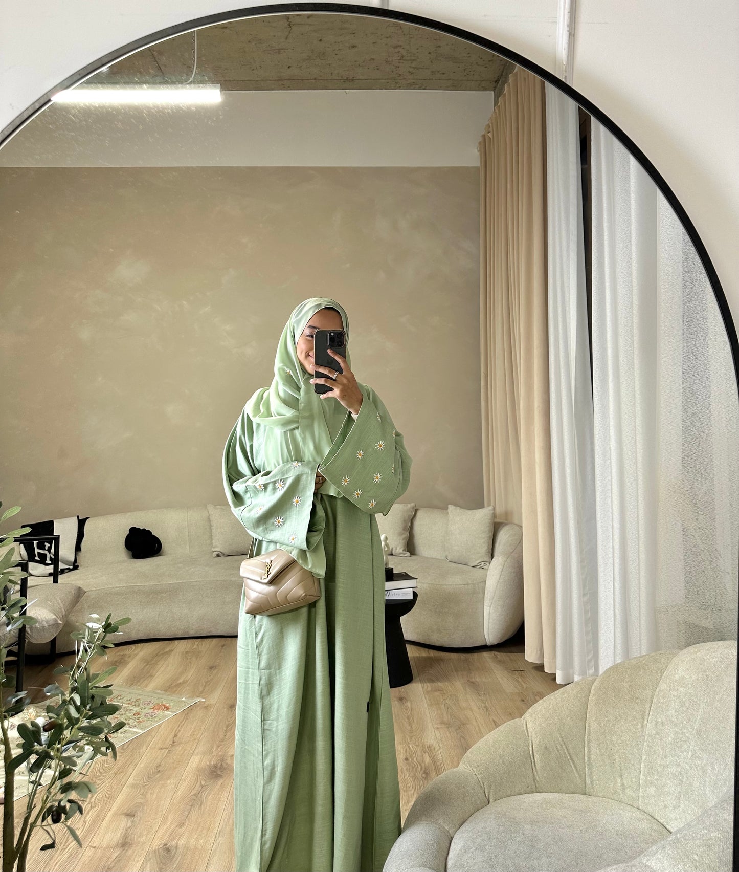 PRE- ORDER Pistachio Daisy Linen Abaya