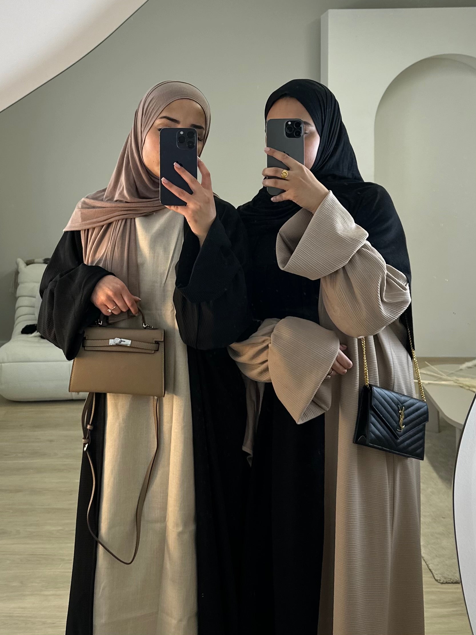 Sumayyah NUDE Abaya (ribbed ,poet sleeves)