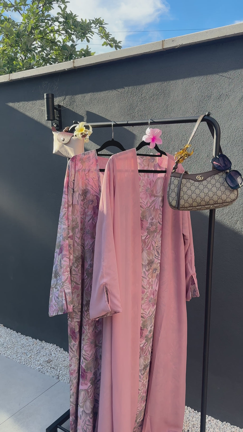 Warda Reversible Abaya