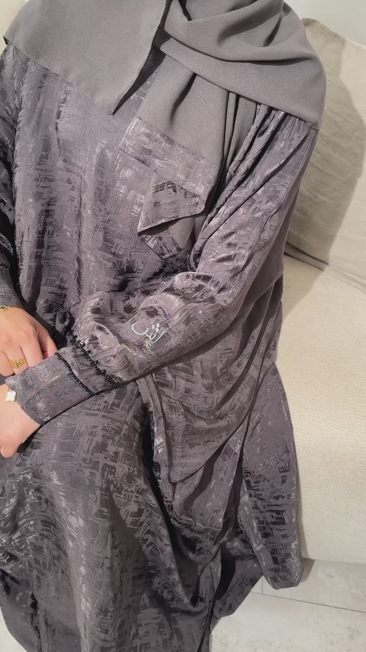 Luxe Misty Grey Rumaysa Abaya